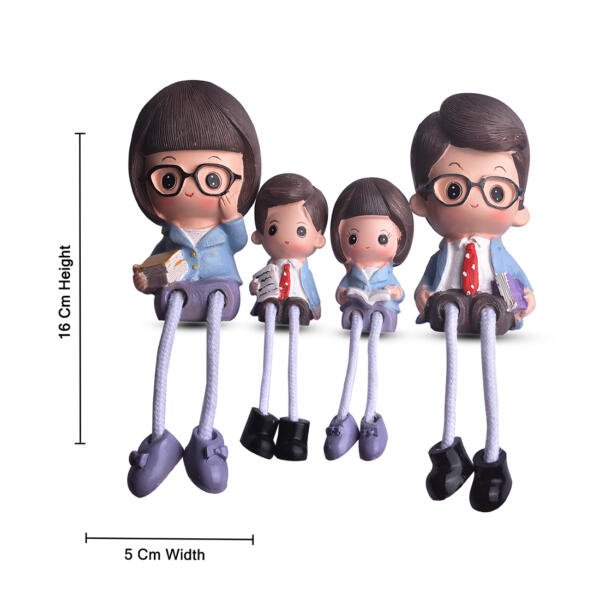 miniature doll family, family miniatures, miniature family, family statue, family sculptures, aesthetic toys ,cute toys , kids toys